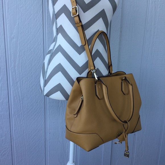 Nine West Faux Leather crossbody satchel shoulder Handbag Vacation Gold Zipper - Picture 12 of 15